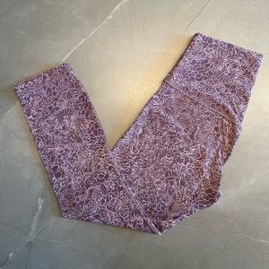 Lululemon Align 21” Crop, size 4